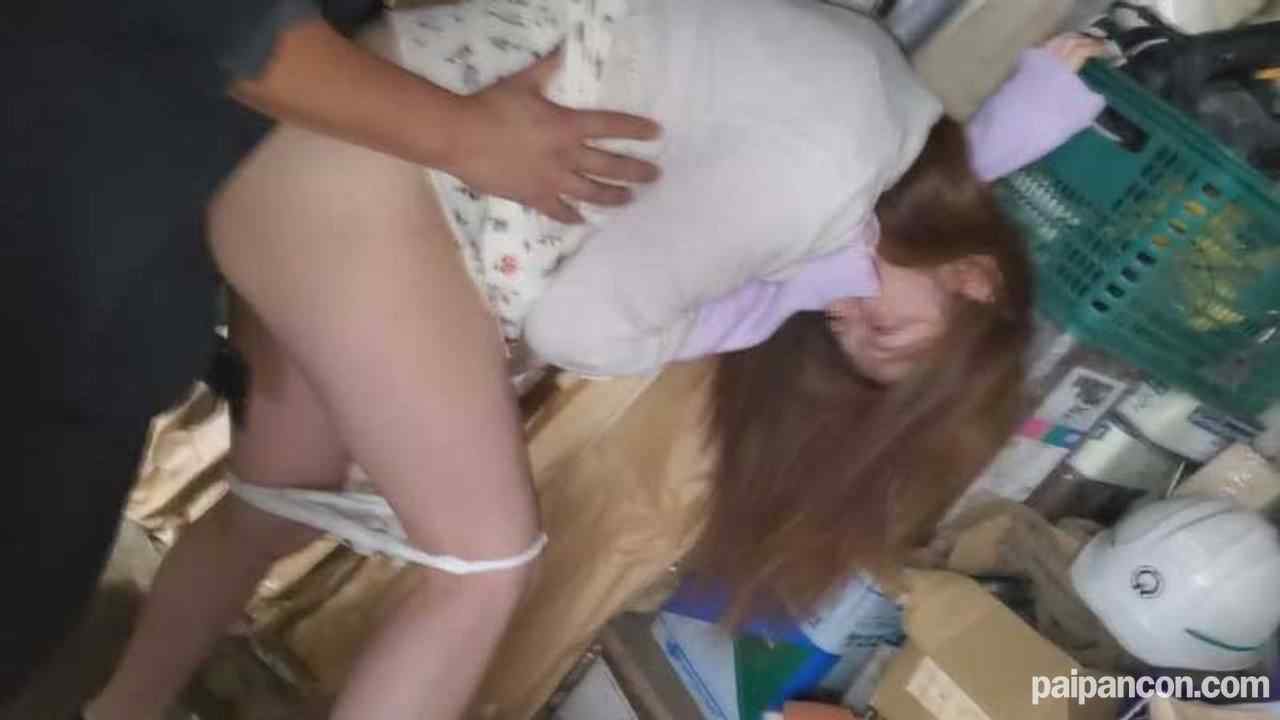 FC2-PPV-2171307 - 【顔晒し】巨乳の二児の*。旦那さん職場の置き場で犯し。歩行者に見られ膣奥に他人汁を流し込まれ。 thumbnail_5.jpg