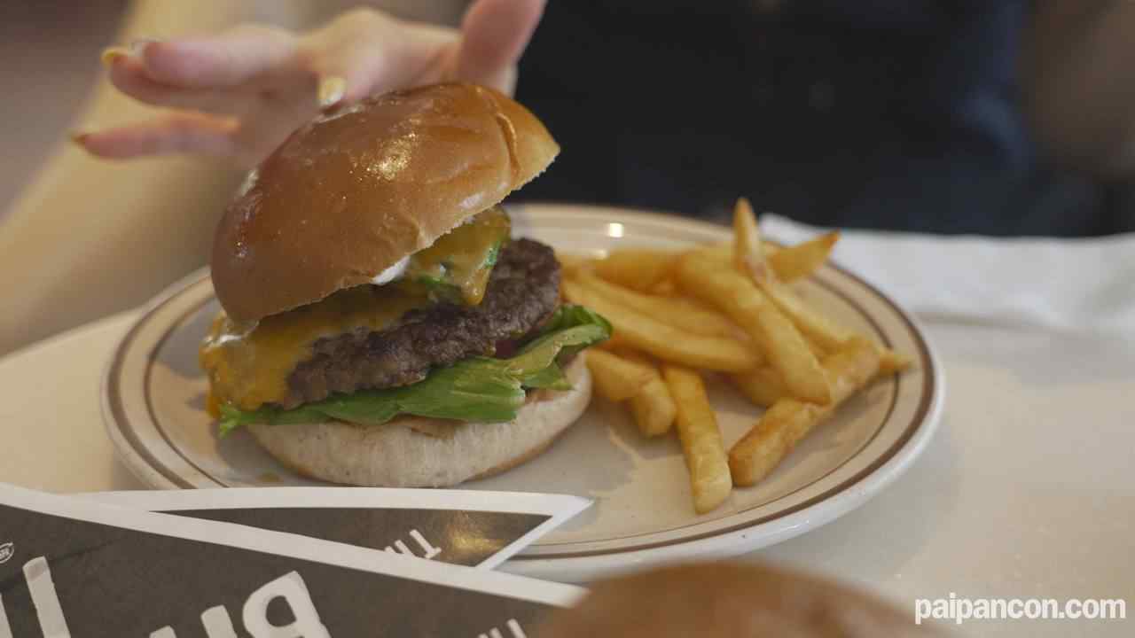 FC2-PPV-2308434 - 【FC2発撮り】顔出し！素人女子大生【限定】金髪大天使２年生 RENちゃん　韓国アイドル大好き美**20才　真っ白な肌にピンクの美乳が神！乳首舐めながら膣奥突かれて痙攣アクメ☆ thumbnail_2.jpg