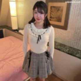 FC2-PPV-2421219 - 18歳の無垢な**。生も中も未経験な純情マンコにたっぷりと汚れた精子をぶち込みました。 cover.jpg