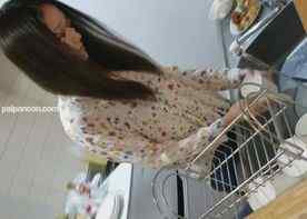 FC2-PPV-2477398 - ２度目の訪問【個人】社宅妻の美魔女に買い物帰りから自宅に訪問。旦那の帰宅前に他人棒で膣奥に子宮に他人汁を吸い込ませ孕ませる。