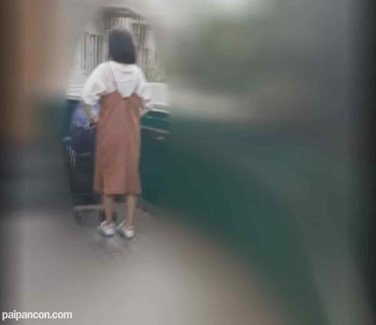 FC2-PPV-2687019 - 先ほど訪問【個人】お子さんが寝る横で声を殺し悶え、他人棒に孕ませられる若シンママに無許可で中出し thumbnail_0.jpg