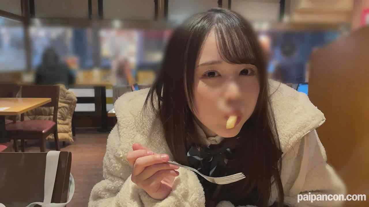 FC2-PPV-2769290 - ☆極薄ピンク乳首の色白18歳☆もちすべちゅるちゅるお肌をくんくんしながらおちんぽ生挿入☆激ピストン⇒中出し×２ thumbnail_1.jpg