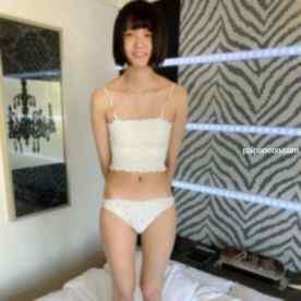 FC2-PPV-3046602 - 処女消失作品。恐怖から快楽に変わっていく瞬間・・・ cover.jpg