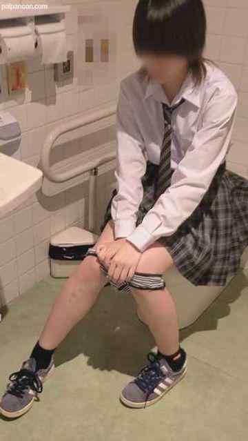 FC2-PPV-3068716 - 公衆トイレで生ハメ〜県立普通科③ショートヘアの長身元バレー部④〜 cover.jpg