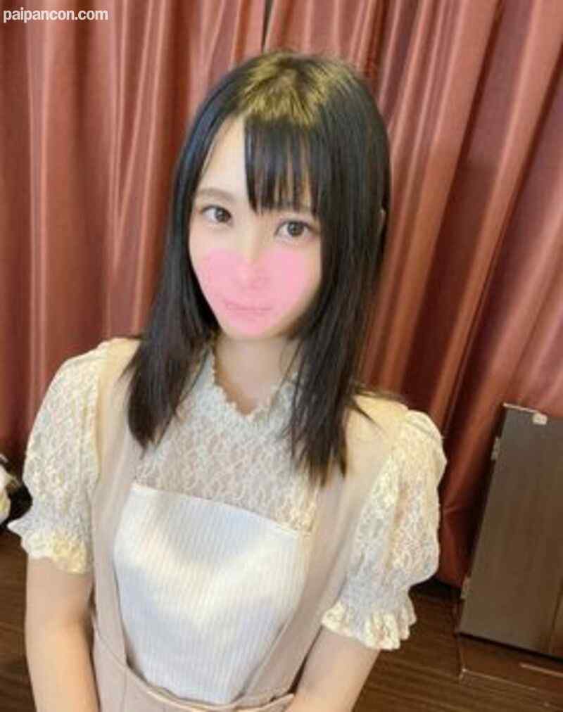 FC2-PPV-3094833 - 一週間限定3480→2480 3作品合計200分！ 色白スレンダーな身体とアイドル級の容姿を併せ持つ純真無垢な女の子。経験浅めなおまんこに人生初中出し♡