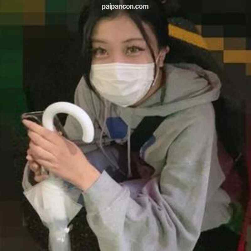 FC2-PPV-3107006 - 【無修正】18歳の初撮り！人生初中出し！深夜の繁華街で終電逃し途方に暮れる地方娘を保護して無許可種付け♡ cover.jpg