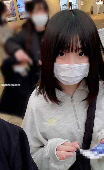 FC2-PPV-3144595 - ※閲覧注意【特典:顔出し】 （現）J○ゆめちゃん。初めてのお泊まりデート。2回目のHで巨根に苦しむ彼女を容赦なくガン突き。おま○こにたっぷりと子孫ブチこんじゃいました。。 cover.jpg