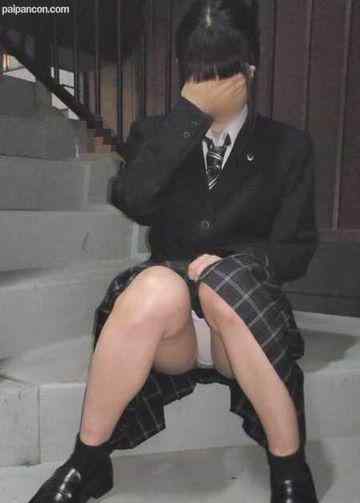 FC2-PPV-3177319 - 【20O6年生】まだ毛も生えそろわないおさない子②泊まりで、ゴム外し生で cover.jpg