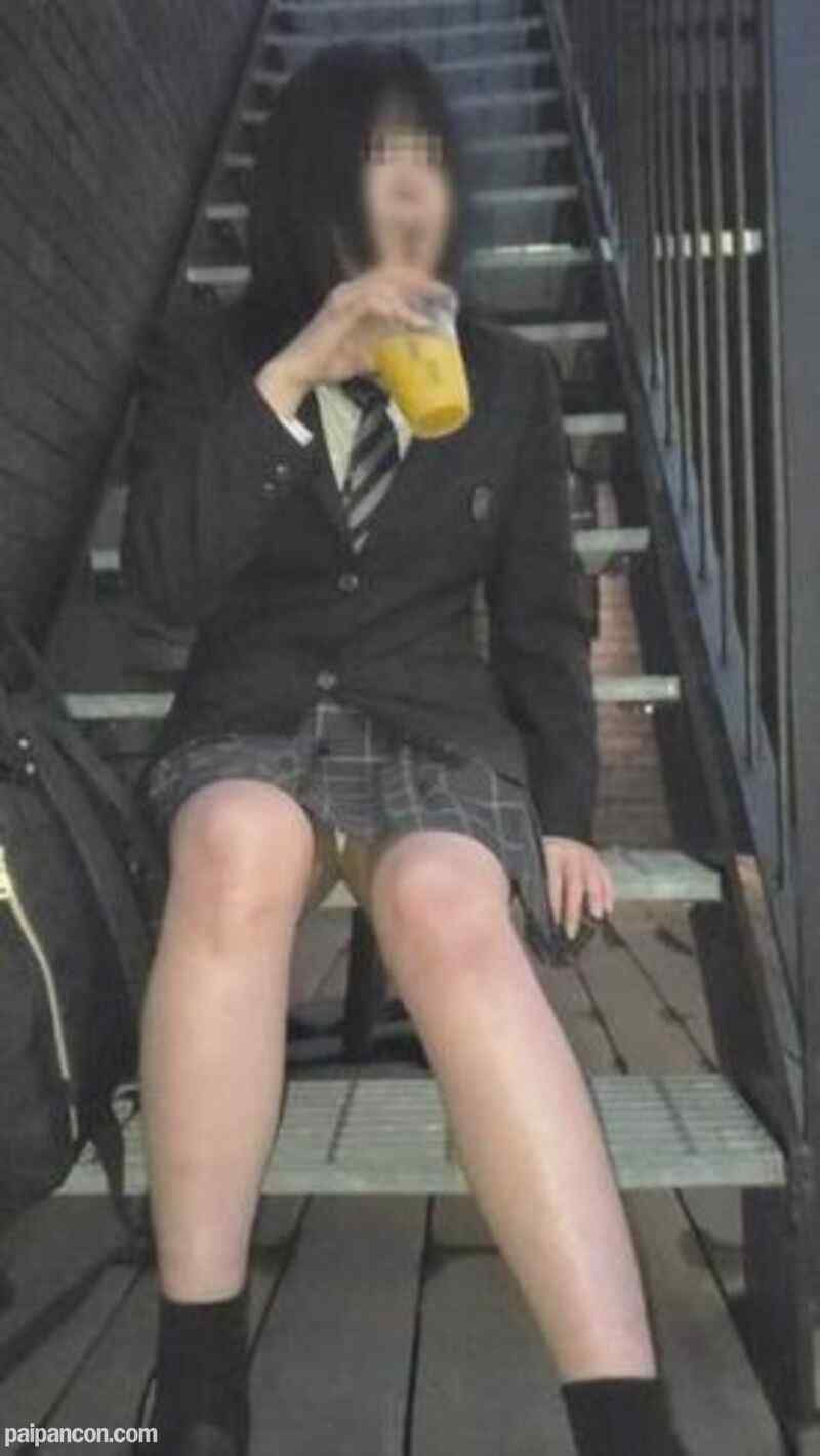 FC2-PPV-3260154 - 【2005年生】今年3年生。去年中出し後連絡取れずの趣味ハメ※【限定特典4/30まで】 cover.jpg