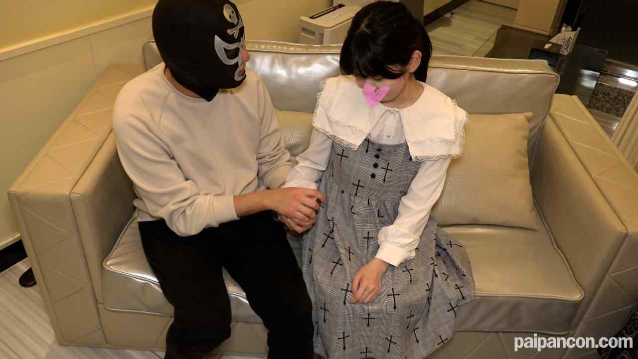 FC2-PPV-3261834 - 【処女喪失】★特典で無修正☆♀66 地味で内気な箱入りJD娘が大人になる動画。とても痛くておっさんの好き放題に性処理道具みたいに扱われて中出しされても頑張ります！【顔出し・初撮り】 thumbnail_1.jpg