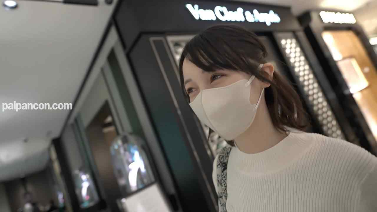 FC2-PPV-3300525 - 初撮影・顔出し！！キャリアな女性ほど実はMで淫乱だと言うが・・・広告代理店経営を手掛ける清楚上品な女社長を密室に連れ込み2回連続生中出し！！