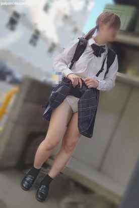 FC2-PPV-3835963 - ツインテのハーフ美少.女パンチラ撮影だけと呼び出しホテルへ… cover.jpg