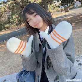 FC2-PPV-4372734 - 初撮影・顔出し！！3日間限定！！まだ絶頂する事を知らない青ハル期真っ只中の素直で清純な女◯◯生・・・未処理剛毛の未発達な身体に2回連続膣内射精！！まさか裏でこっそりこんな事してるなんて。 cover.jpg