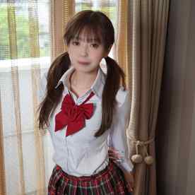 FC2-PPV-4691660 - 6/13迄990pt　【初撮】18歳女◯◯生カワ後輩　「ケイケンがないから…」と先輩の指導に従う　巨根の激ピストンで一変！！先輩の愛液が中で暴発妊娠
