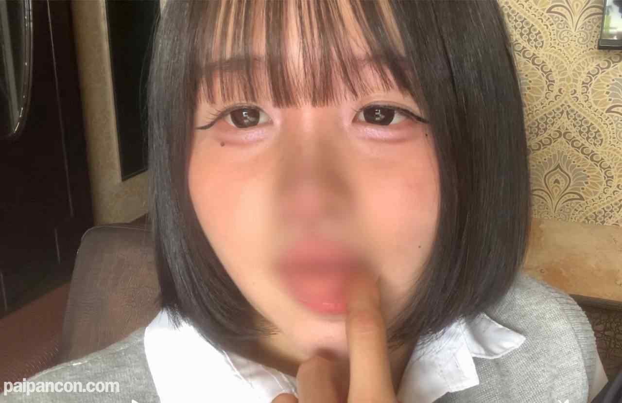 FC2-PPV-4716362 - 【無修正】　制服黒髪清楚なのにエロすぎる！　甘え上手な女の子に唾液飲ましてもらう代わりに、綺麗なピンクまんこに精液を膣に流し込む！ thumbnail_5.jpg