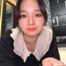 FC2-PPV-4740949 - 剛毛デカクリ!妊.娠.確実な大量中.出し♡ウ./ブで経験.人数.少.なめ♪大./学/1_年 あすかちゃんは生ちんぽで何度もイキまくり♡